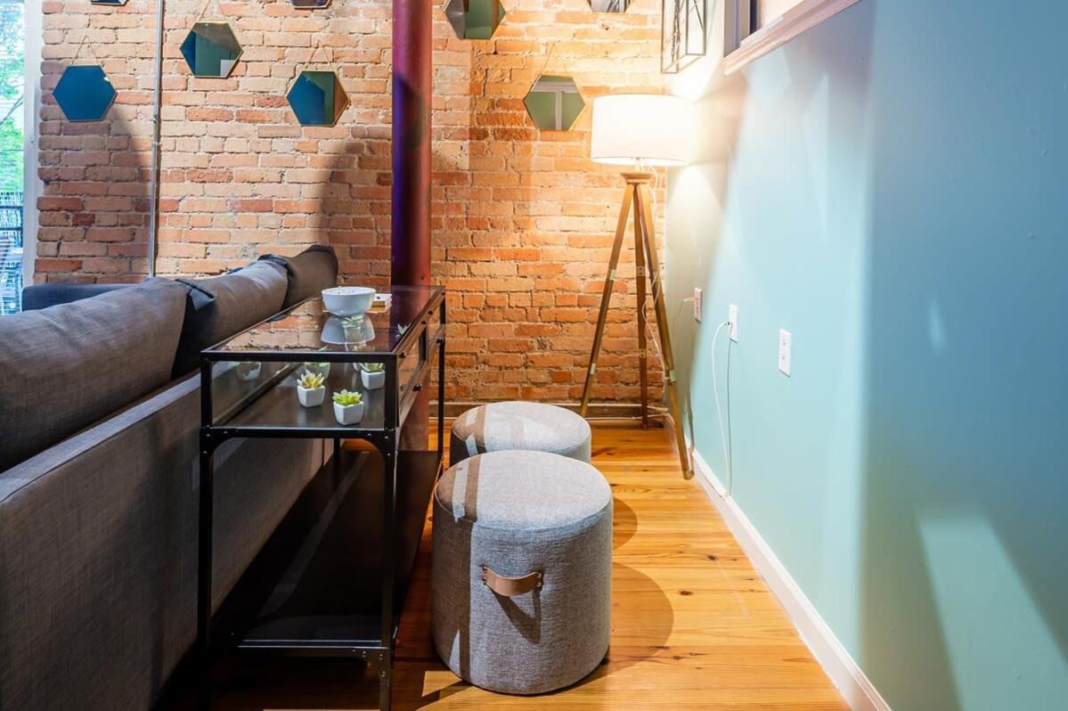 ダーラム100 Year Old Historic Brick 2Br Loft Large Patio1アパートメント エクステリア 写真