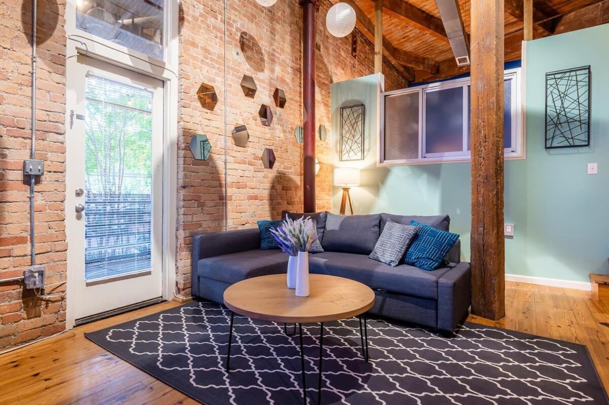 ダーラム100 Year Old Historic Brick 2Br Loft Large Patio1アパートメント エクステリア 写真