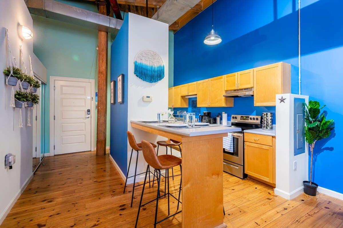 ダーラム100 Year Old Historic Brick 2Br Loft Large Patio1アパートメント エクステリア 写真